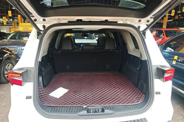 Used Ford Equator 2021 EcoBoost 225 Premier 7-Seater Trunk