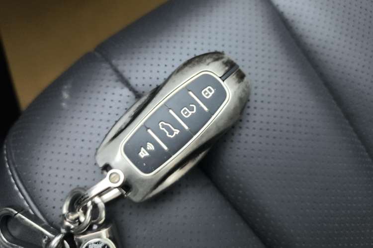 Used Ford Equator 2021 EcoBoost 225 Platinum Edition 6-seater Vehicle Key