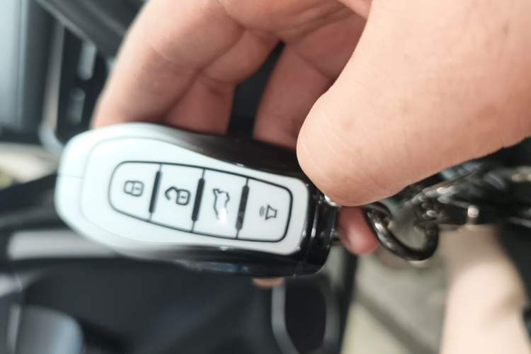 Used Ford Equator 2021 EcoBoost 225 Platinum Edition 6-seater Vehicle Key