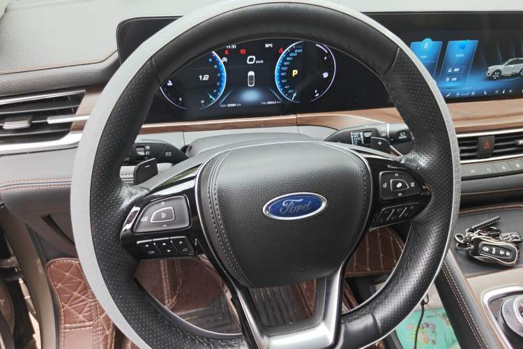 Used Ford Equator 2021 EcoBoost 225 Premier 6-Seater Steering Wheel