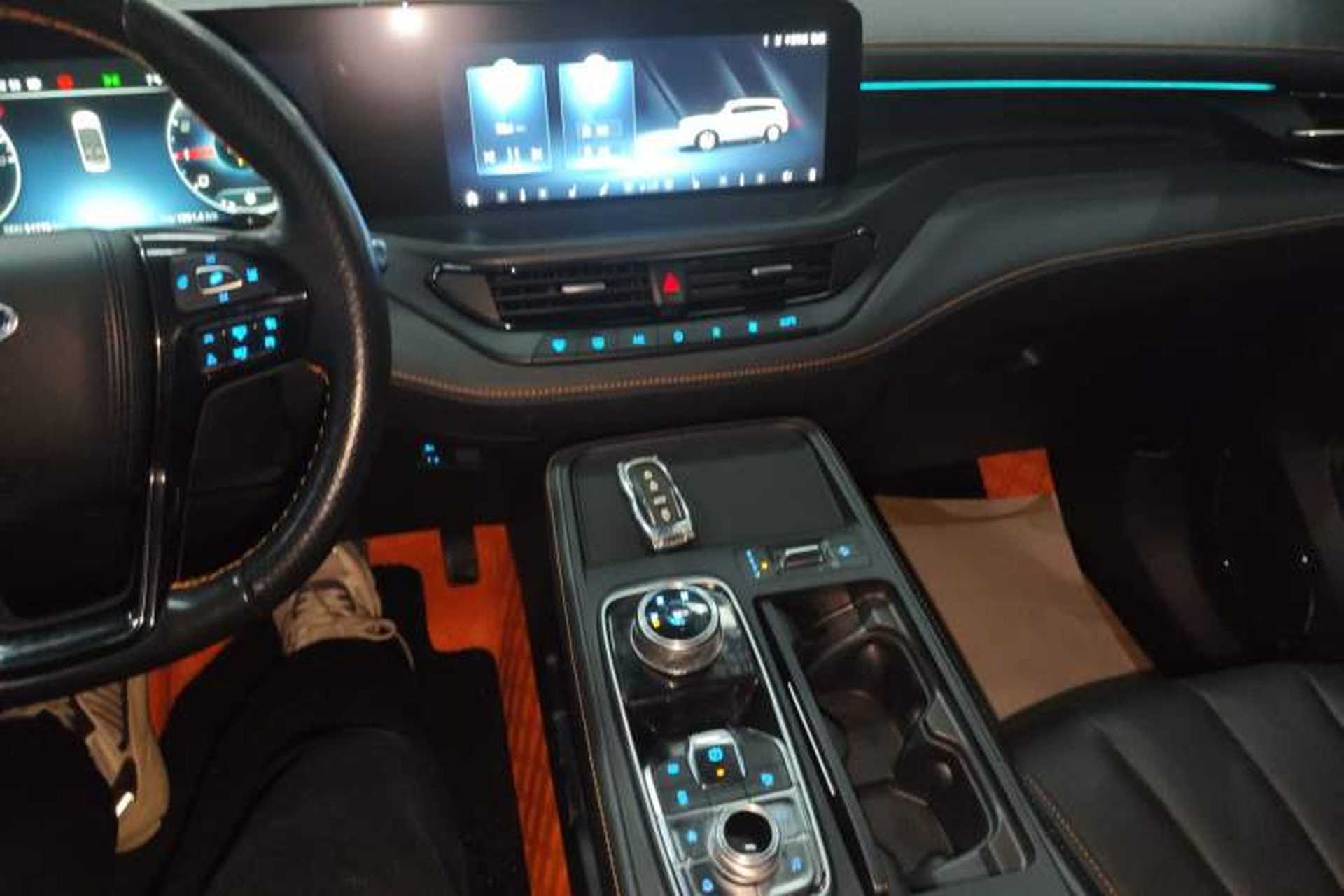 Used Ford Equator 2023 EcoBoost 225 Obsidian Orange Edition Prestige 7-Seater (2/2/3) Audio And AC Panel