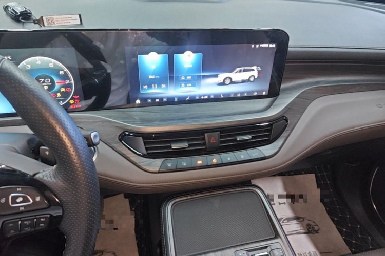 Used Ford Equator 2023 EcoBoost 225 Premier 7-Seater (2/2/3) Audio And AC Panel