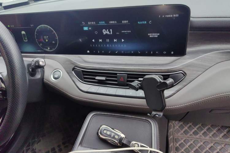 Used Ford Equator 2023 EcoBoost 225 Premier 7-Seater (2/2/3) Audio And AC Panel