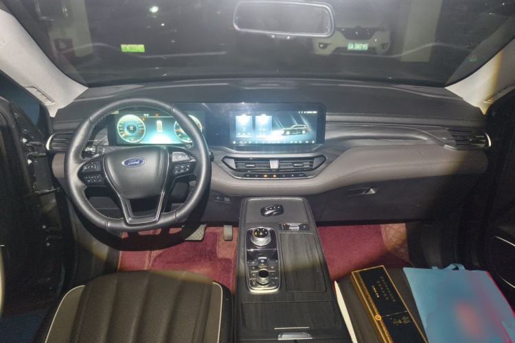 Used Ford Equator 2023 EcoBoost 225 Obsidian Orange Edition Prestige 7-Seater (2/2/3) Center Console