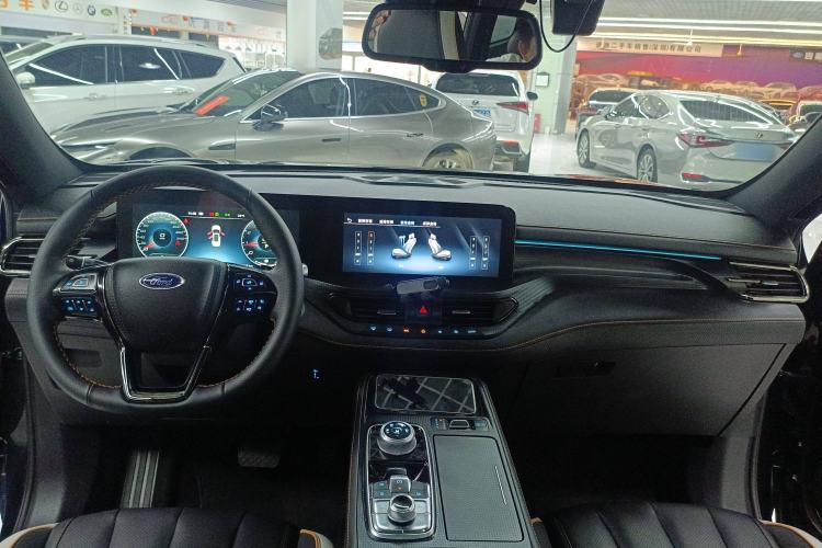 Used Ford Equator 2023 EcoBoost 225 Obsidian Orange Edition Prestige 7-Seater (2/2/3) Center Console