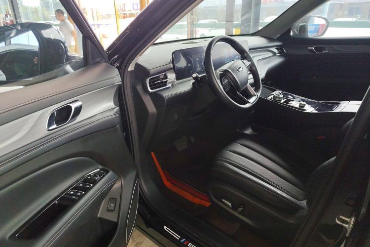 Used Ford Equator 2023 EcoBoost 225 Platinum Edition 7-Seater (2/2/3) Driver Seat