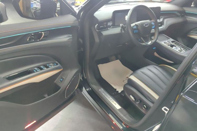 Used Ford Equator 2023 EcoBoost 225 Premier 7-Seater (2/3/2) Driver Seat