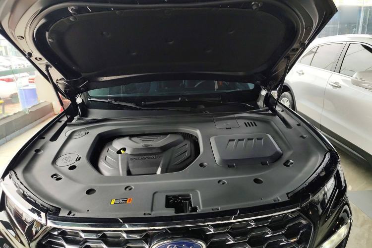 Used Ford Equator 2023 EcoBoost 225 Platinum Edition 7-Seater (2/2/3) Engine Bay