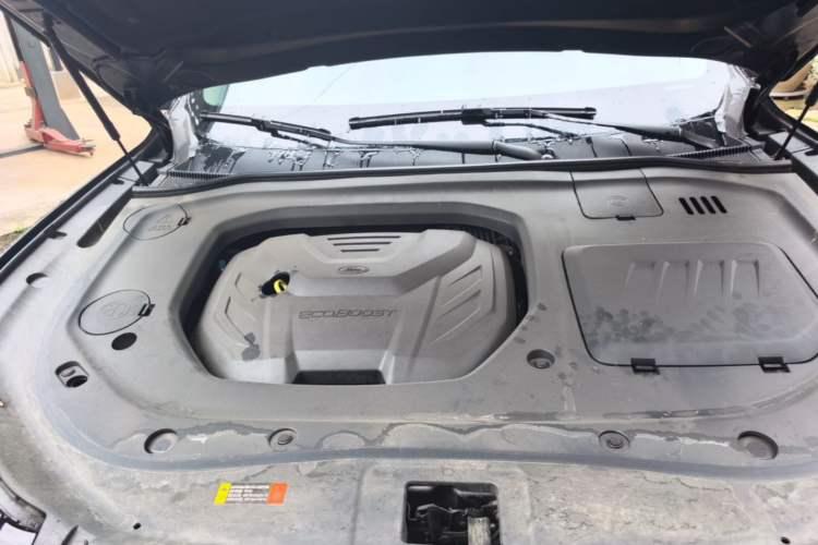 Used Ford Equator 2023 EcoBoost 225 Platinum Edition 7-Seater (2/2/3) Engine Bay