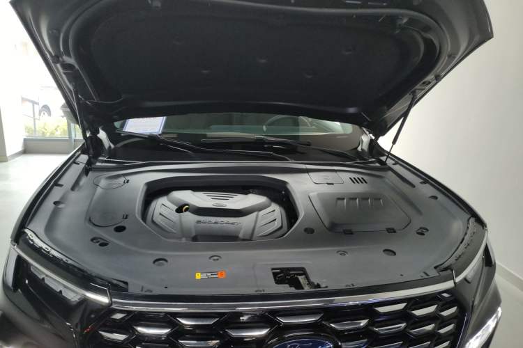 Used Ford Equator 2023 EcoBoost 225 Premier 7-Seater (2/2/3) Engine Bay