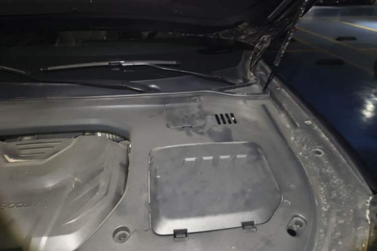 Used Ford Equator 2023 EcoBoost 225 Obsidian Orange Edition Prestige 7-Seater (2/2/3) Engine Bay Left