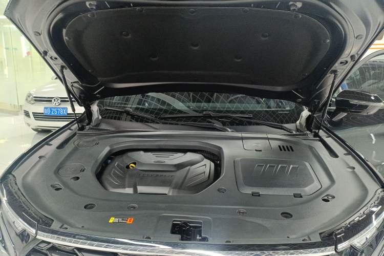 Used Ford Equator 2023 EcoBoost 225 Obsidian Orange Edition Prestige 7-Seater (2/2/3) Engine Bay