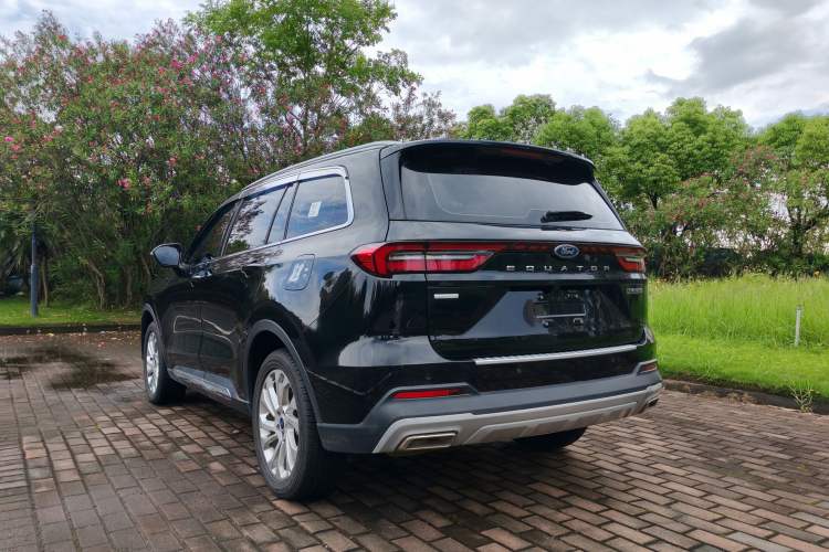 Used Ford Equator 2023 EcoBoost 225 Platinum Edition 7-Seater (2/2/3) Exterior 3