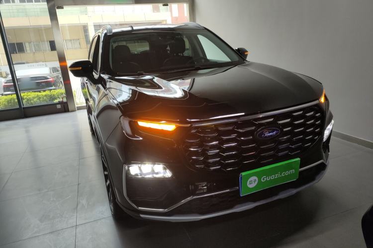 Used Ford Equator 2023 EcoBoost 225 Premier 7-Seater (2/2/3) Front Right 45 Deg