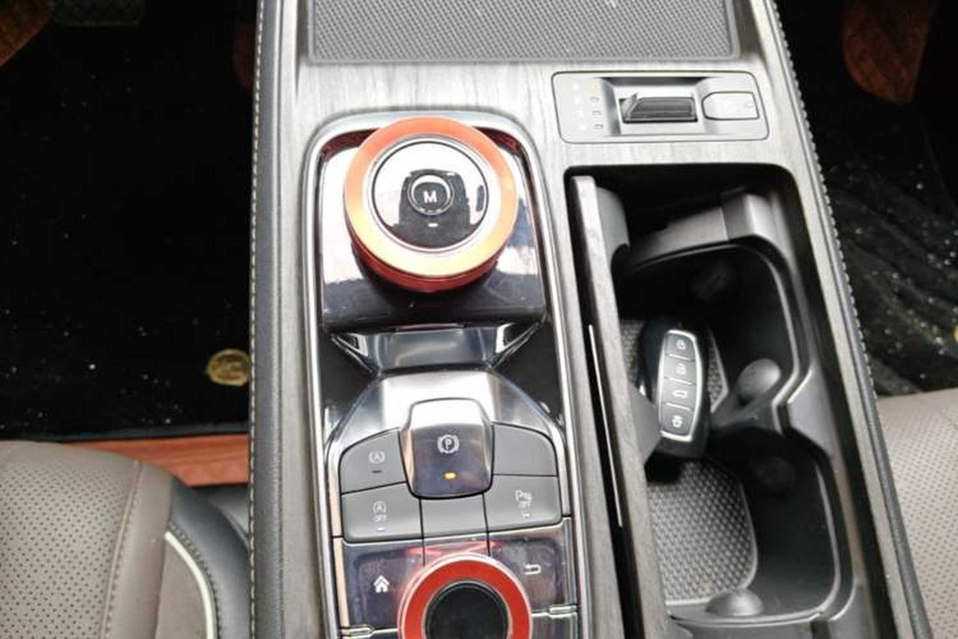 Used Ford Equator 2023 EcoBoost 225 Premier PLUS 7-Seater (2/2/3) Gear Lever