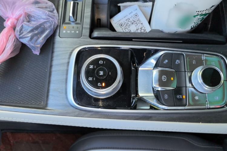 Used Ford Equator 2023 EcoBoost 225 Premier PLUS 7-Seater (2/2/3) Gear Lever