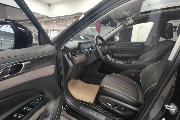 Used Ford Equator 2023 EcoBoost 225 Premier 7-Seater (2/2/3) Interior 1