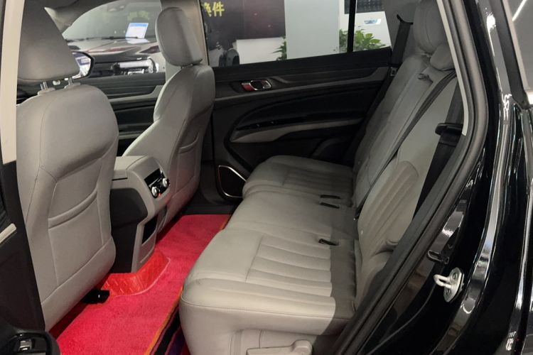 Used Ford Equator 2023 EcoBoost 225 Platinum Edition 7-Seater (2/3/2) Interior 1