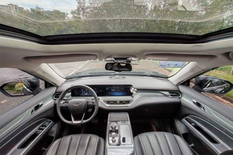 Used Ford Equator 2023 EcoBoost 225 Platinum Edition 7-Seater (2/2/3) Interior 2