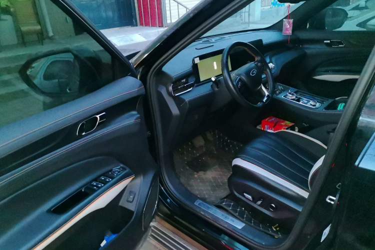Used Ford Equator 2023 EcoBoost 225 Premier 7-Seater (2/3/2) Interior 3