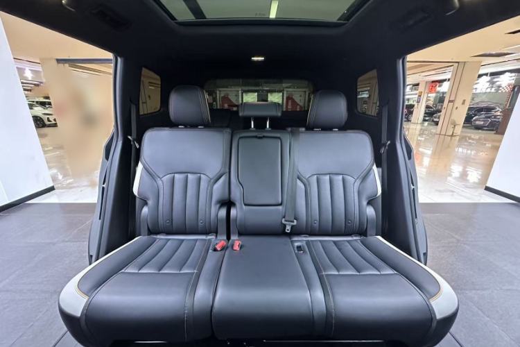 Used Ford Equator 2023 EcoBoost 225 Premier 7-Seater (2/3/2) Interior 3