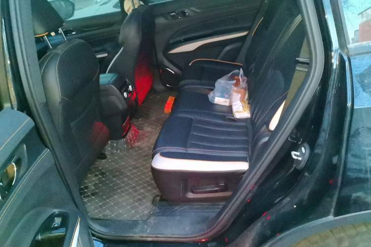 Used Ford Equator 2023 EcoBoost 225 Premier 7-Seater (2/3/2) Interior 4