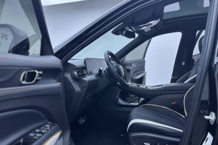 Used Ford Equator 2023 EcoBoost 225 Premier 7-Seater (2/3/2) Interior 4