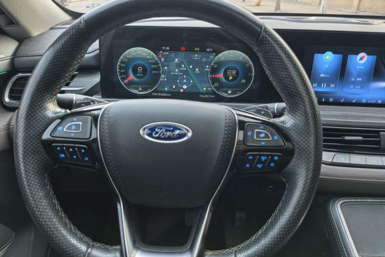 Used Ford Equator 2023 EcoBoost 225 Premier 7-Seater (2/3/2) Interior 6