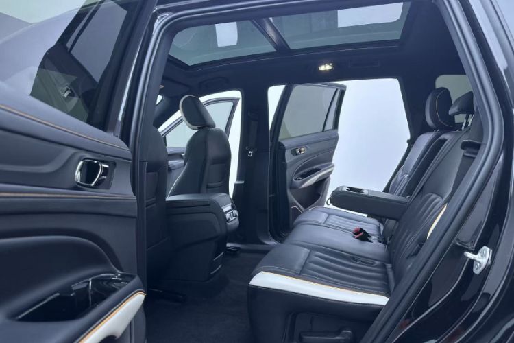 Used Ford Equator 2023 EcoBoost 225 Premier 7-Seater (2/3/2) Interior 7