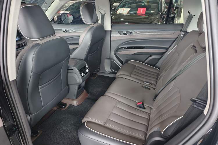 Used Ford Equator 2023 EcoBoost 225 Premier 7-Seater (2/3/2) Interior 9