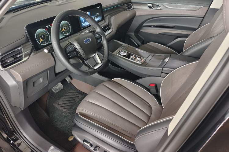 Used Ford Equator 2023 EcoBoost 225 Premier 7-Seater (2/3/2) Left Front Seat