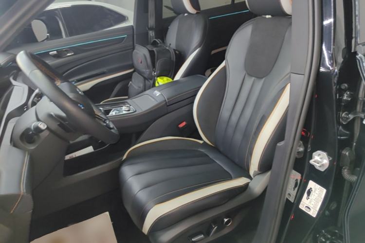 Used Ford Equator 2023 EcoBoost 225 Premier 7-Seater (2/3/2) Left Front Seat