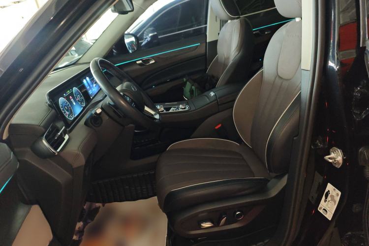 Used Ford Equator 2023 EcoBoost 225 Premier 7-Seater (2/2/3) Left Front Seat