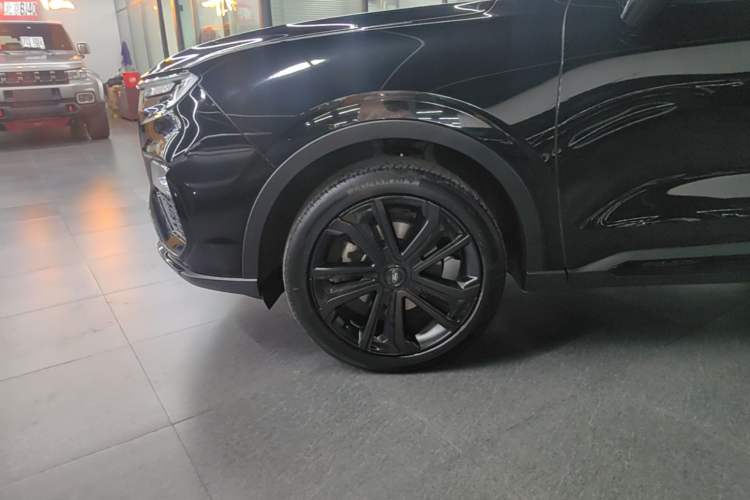 Used Ford Equator 2023 EcoBoost 225 Premier 7-Seater (2/3/2) Left Front Wheel Hub