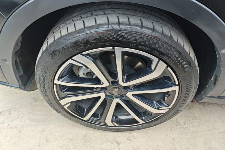 Used Ford Equator 2023 EcoBoost 225 Premier PLUS 7-Seater (2/2/3) Left Front Wheel Hub