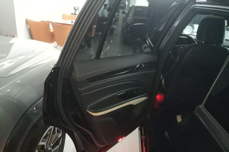 Used Ford Equator 2023 EcoBoost 225 Obsidian Orange Edition Prestige 7-Seater (2/2/3) Left Rear Door Interior
