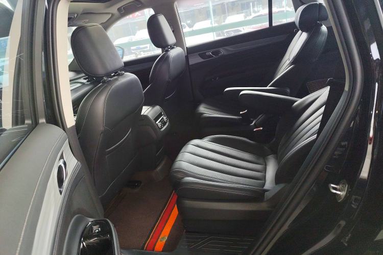 Used Ford Equator 2023 EcoBoost 225 Platinum Edition 7-Seater (2/2/3) Left Rear Seat