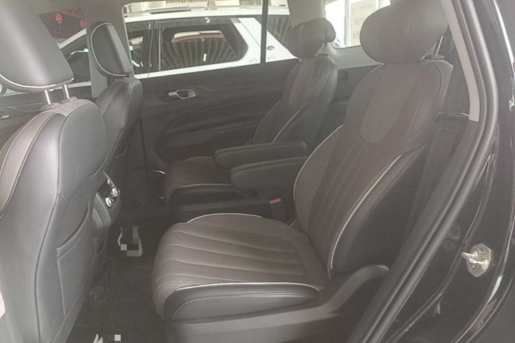 Used Ford Equator 2023 EcoBoost 225 Premier 7-Seater (2/2/3) Left Rear Seat
