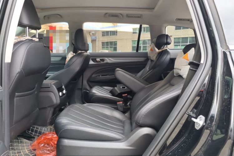 Used Ford Equator 2023 EcoBoost 225 Platinum Edition 7-Seater (2/2/3) Left Rear Seat