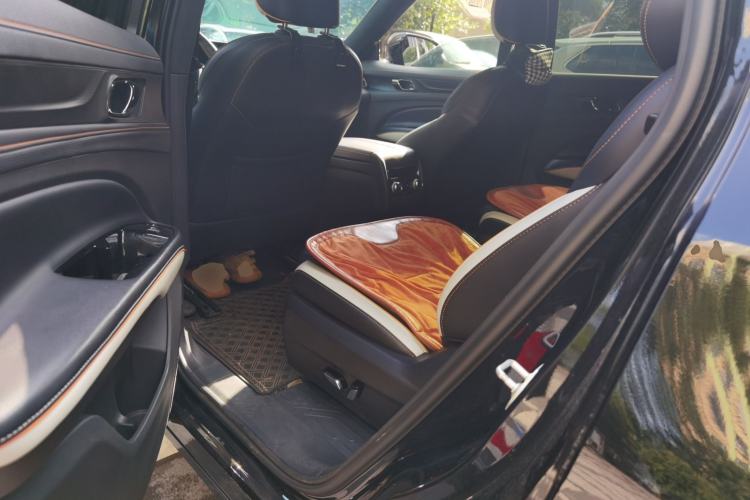 Used Ford Equator 2023 EcoBoost 225 Obsidian Orange Edition Prestige 7-Seater (2/2/3) Left Rear Seat