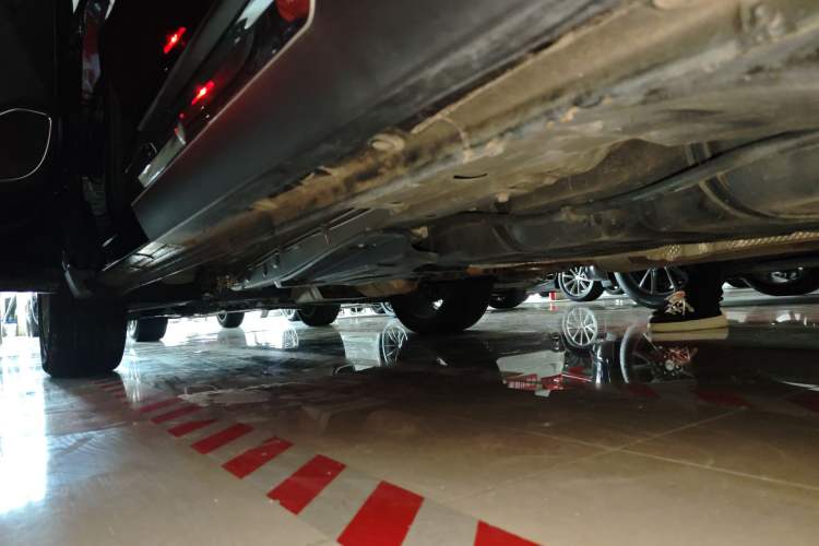 Used Ford Equator 2023 EcoBoost 225 Premier 7-Seater (2/2/3) Left Side Sill