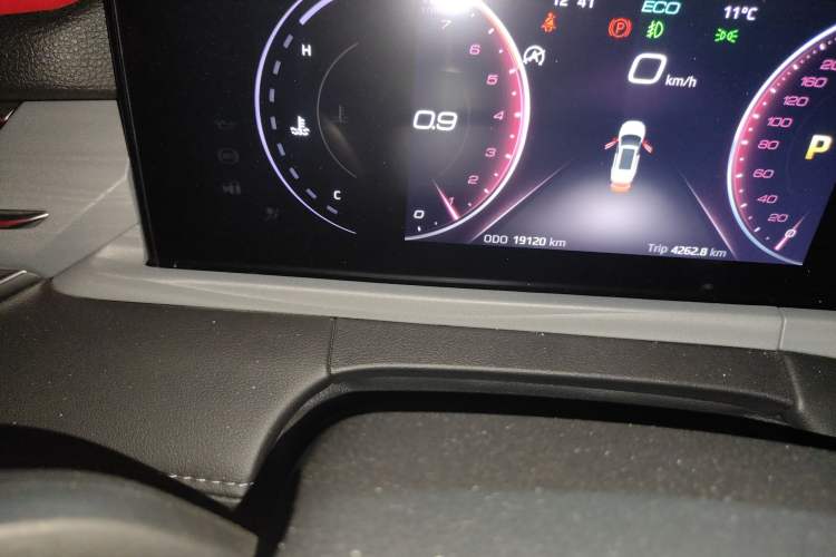 Used Ford Equator 2023 EcoBoost 225 Platinum Edition 7-Seater (2/3/2) Odometer Close Up