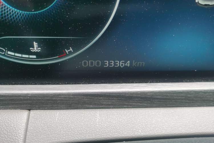 Used Ford Equator 2023 EcoBoost 225 Premier 7-Seater (2/3/2) Odometer Close Up