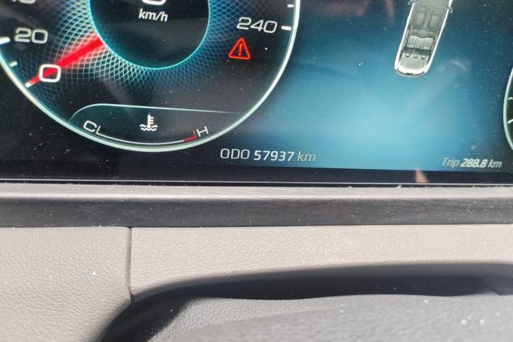 Used Ford Equator 2023 EcoBoost 225 Premier 7-Seater (2/3/2) Odometer Close Up