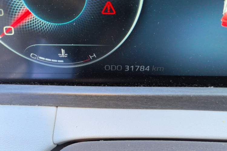 Used Ford Equator 2023 EcoBoost 225 Premier PLUS 7-Seater (2/2/3) Odometer Close Up