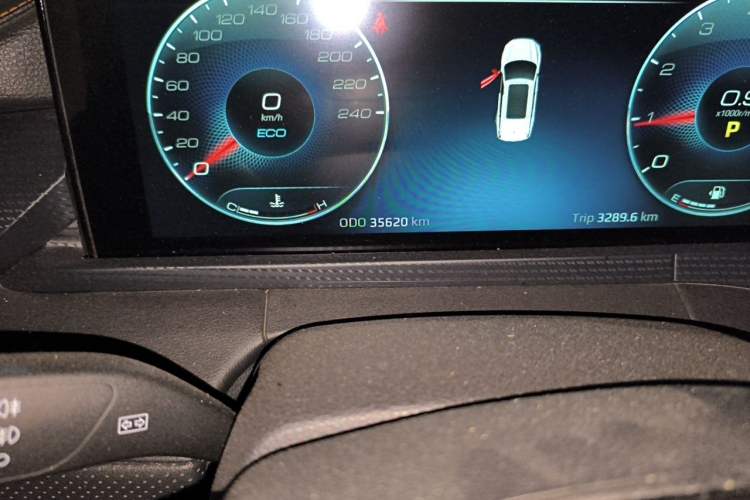 Used Ford Equator 2023 EcoBoost 225 Premier 7-Seater (2/3/2) Odometer Close Up