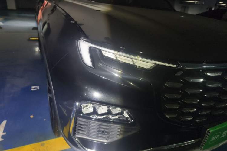 Used Ford Equator 2023 EcoBoost 225 Obsidian Orange Edition Prestige 7-Seater (2/2/3) Right Front Headlight