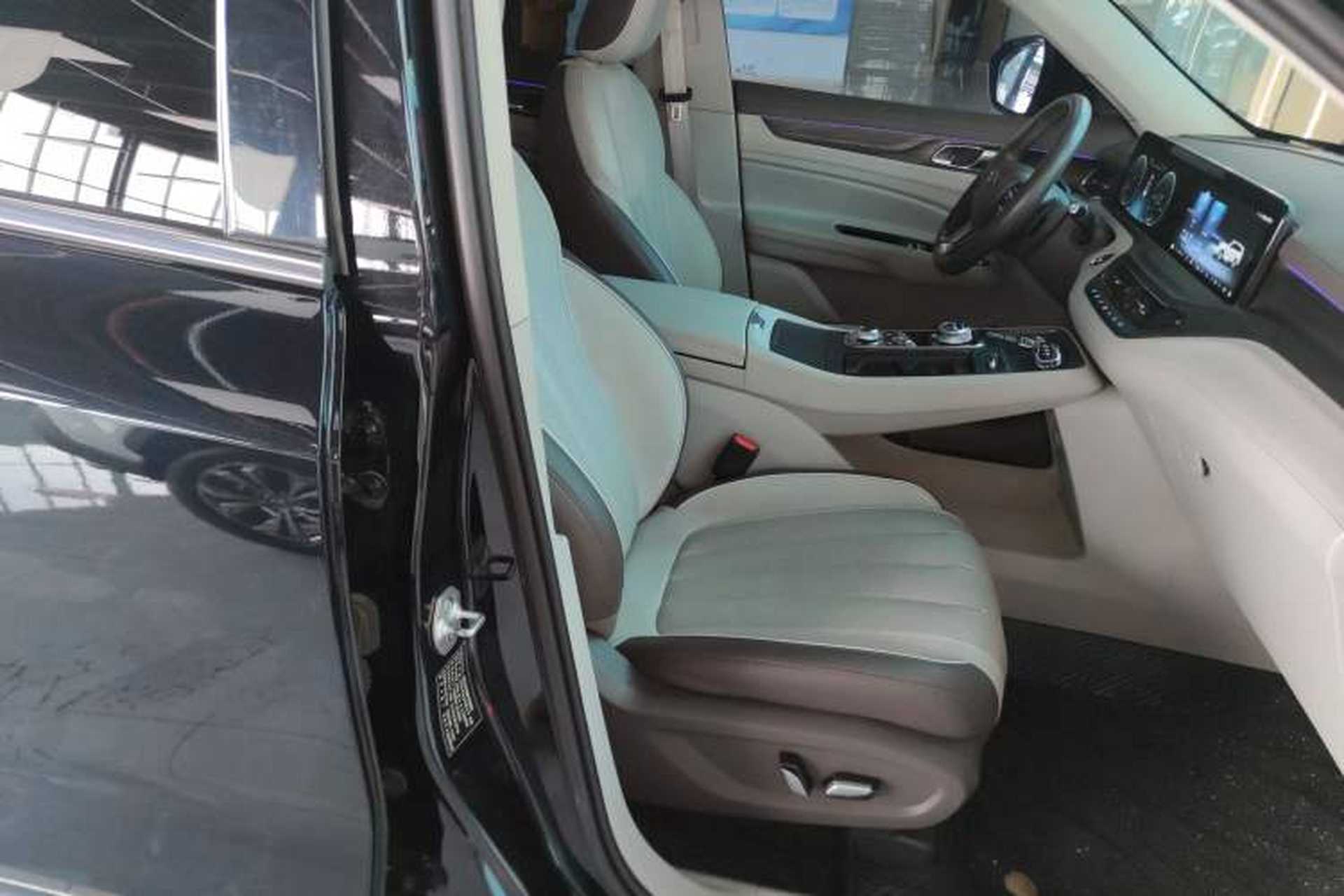 Used Ford Equator 2023 EcoBoost 225 Premier PLUS 7-Seater (2/2/3) Right Front Seat