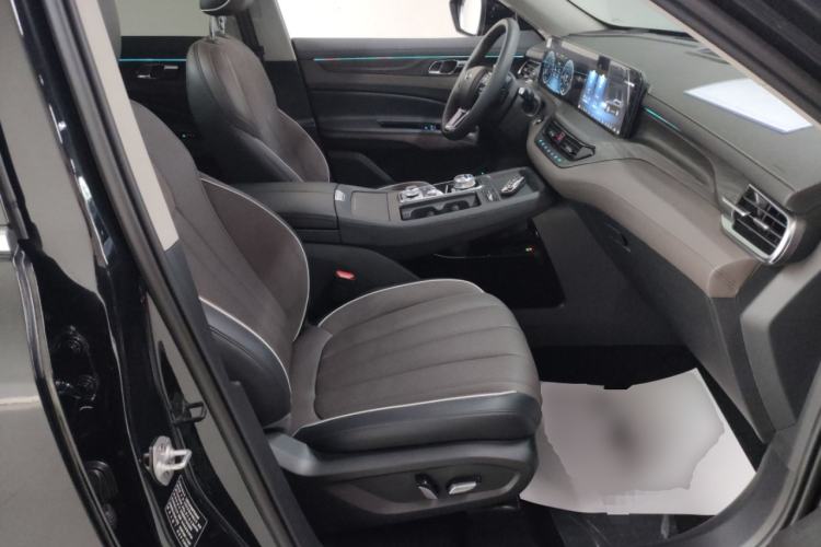 Used Ford Equator 2023 EcoBoost 225 Premier 7-Seater (2/2/3) Right Front Seat