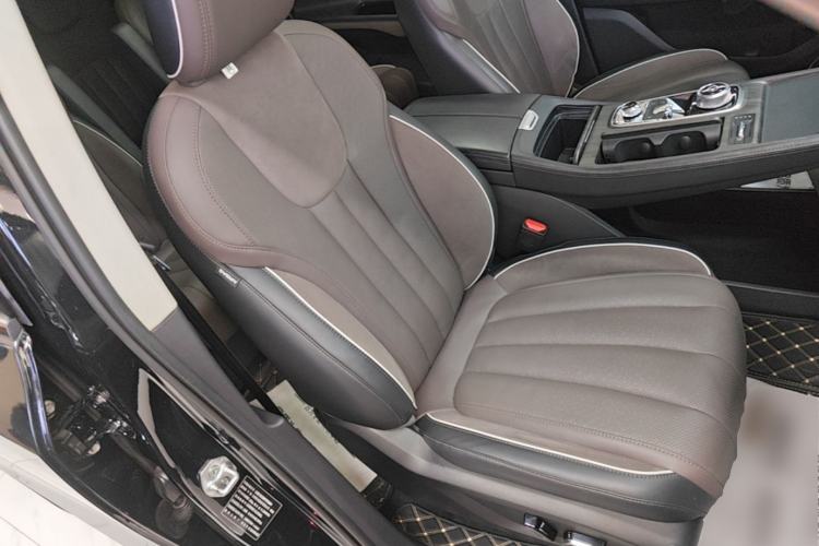 Used Ford Equator 2023 EcoBoost 225 Premier 7-Seater (2/2/3) Right Front Seat